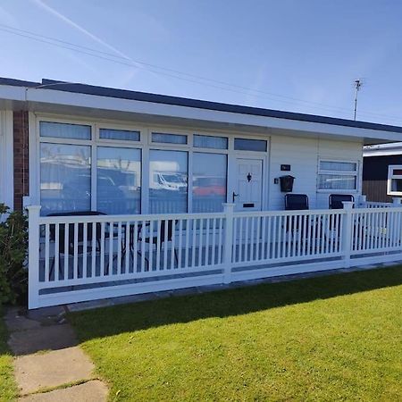 L&L'S Lodge, A Small But Perfectly Formed Chalet Chapel St. Leonards Extérieur photo