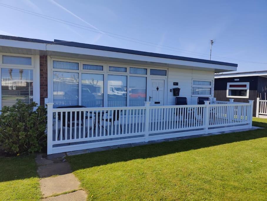 L&L'S Lodge, A Small But Perfectly Formed Chalet Chapel St. Leonards Extérieur photo